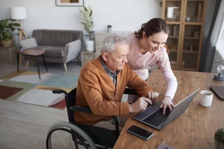 Helpi Personne Handicapees Soutien À Domicile Personne Handicapée Helpi