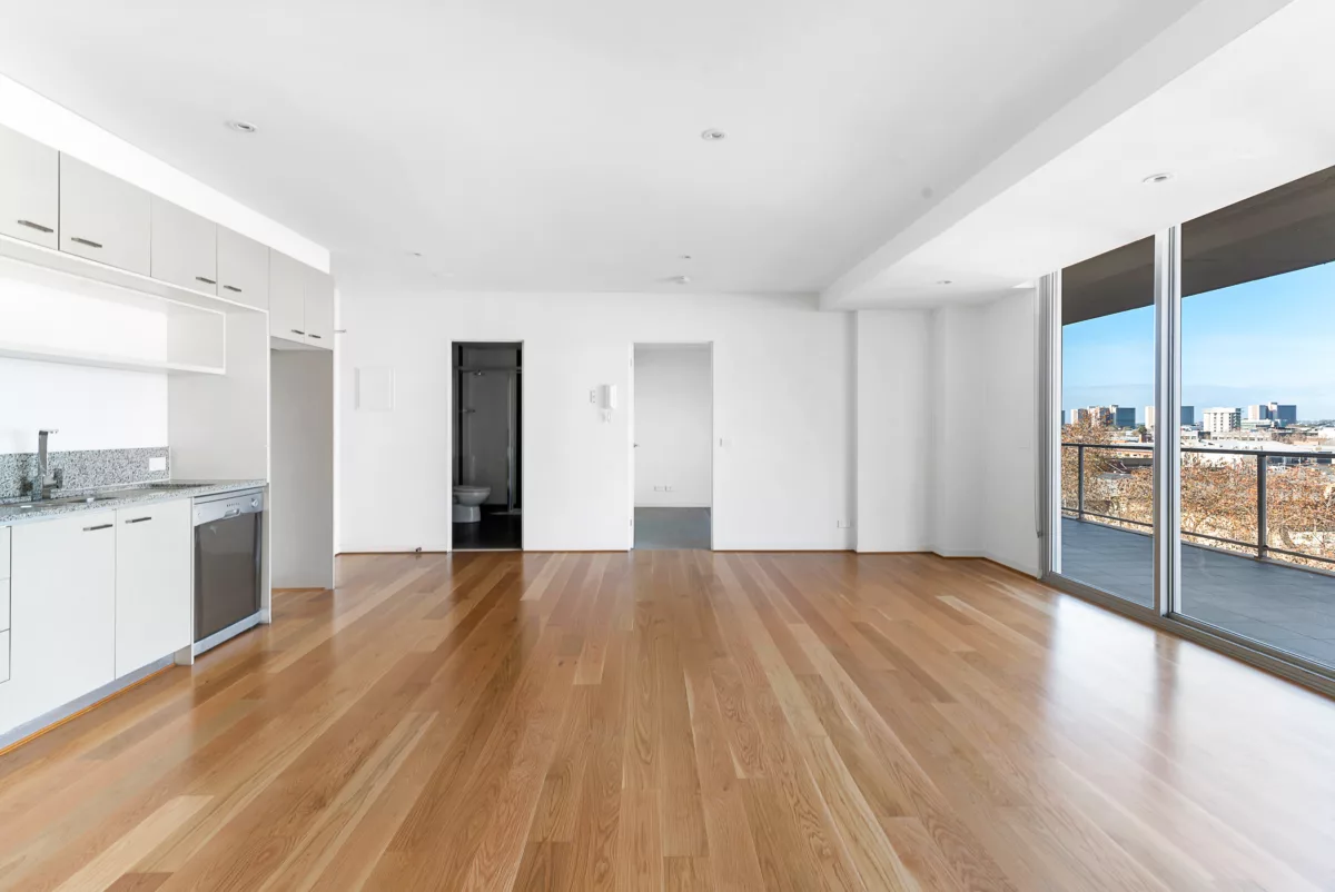 Empty And Unfurnished Brand New Apartment